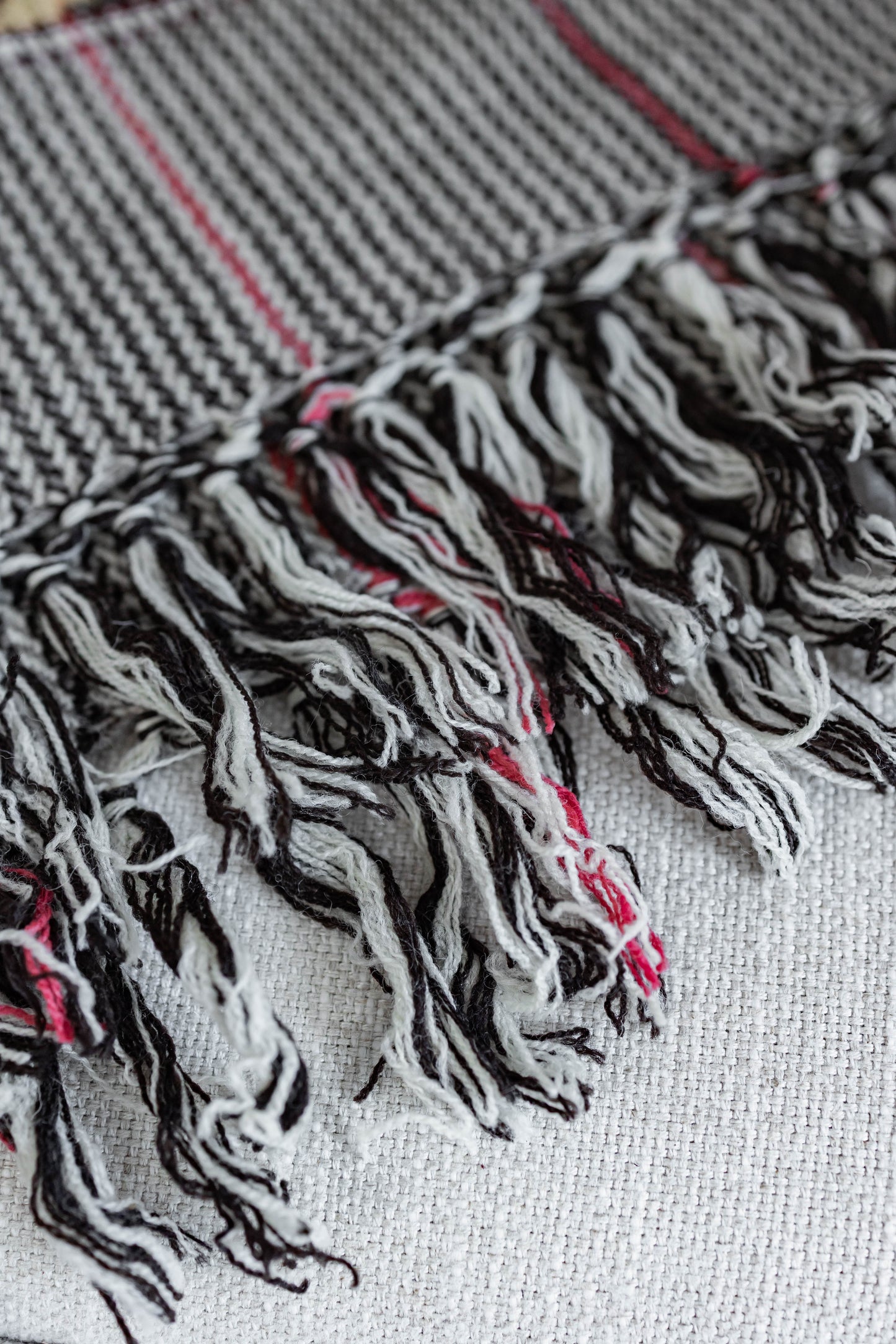 Houndstooth Throw