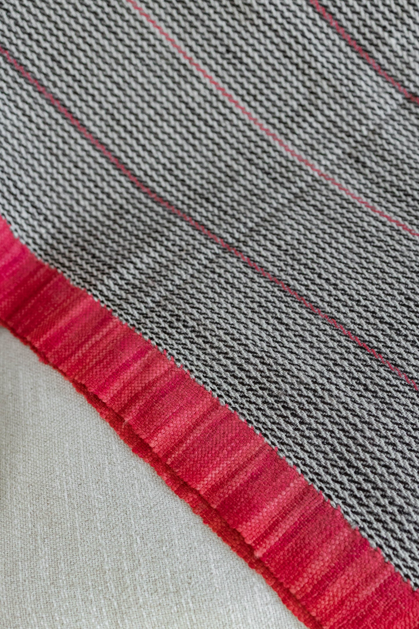 Houndstooth Throw