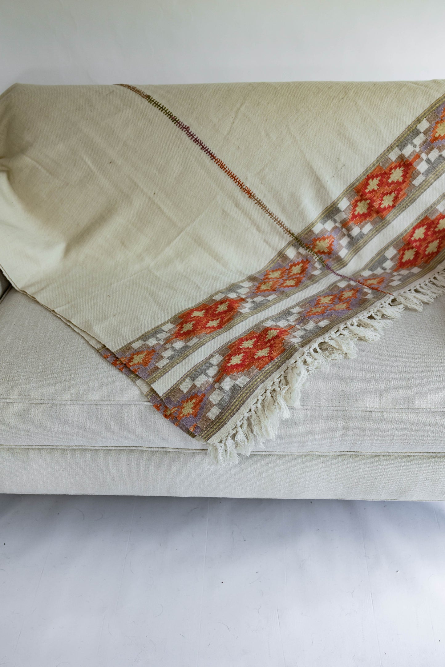 Everest Throw
