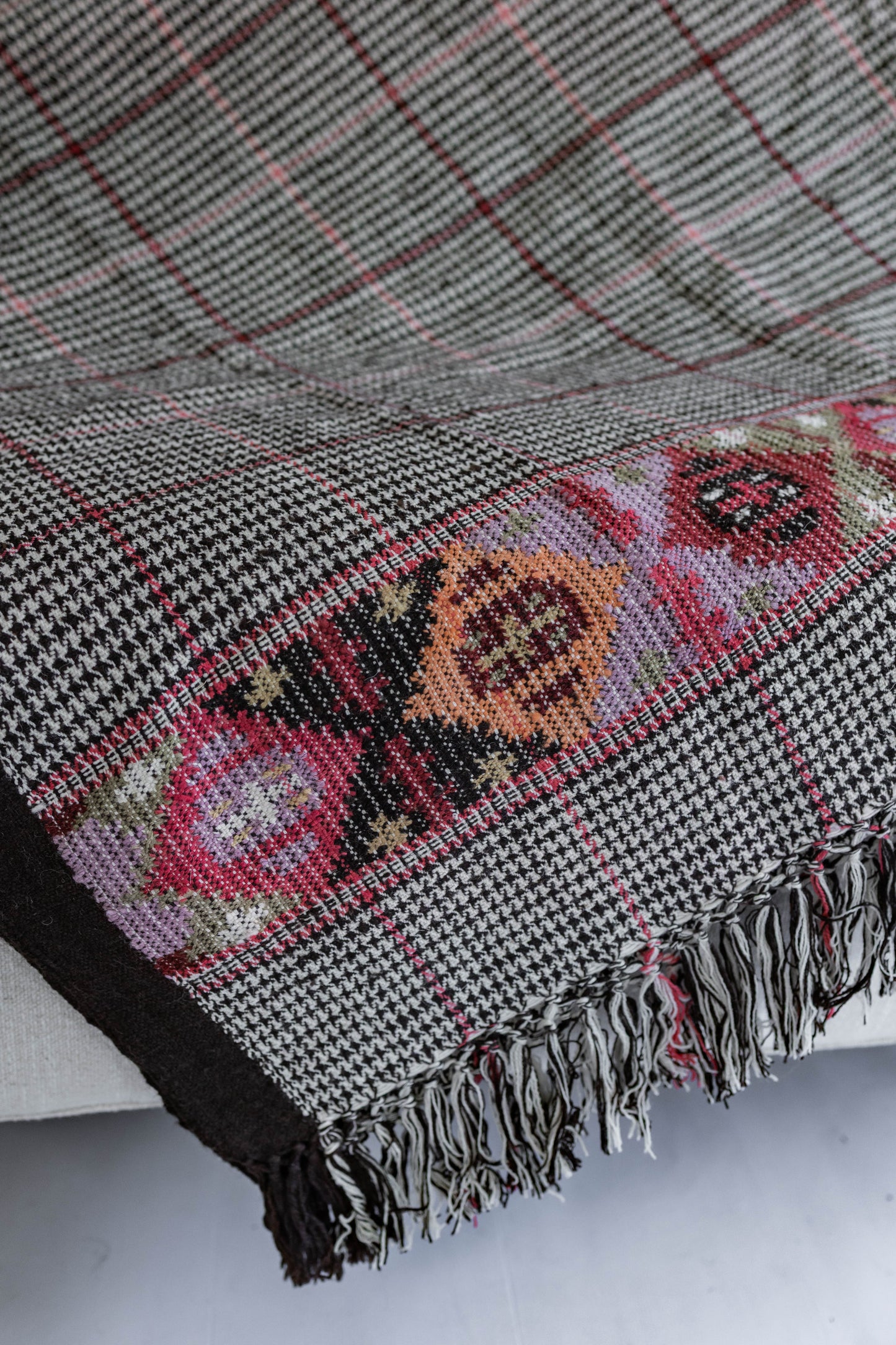 Houndstooth Throw