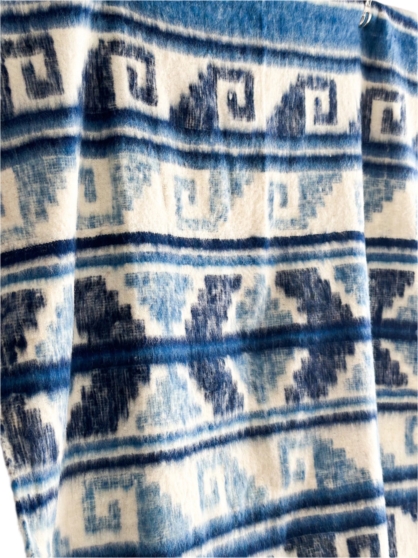 Greco Momo Blanket