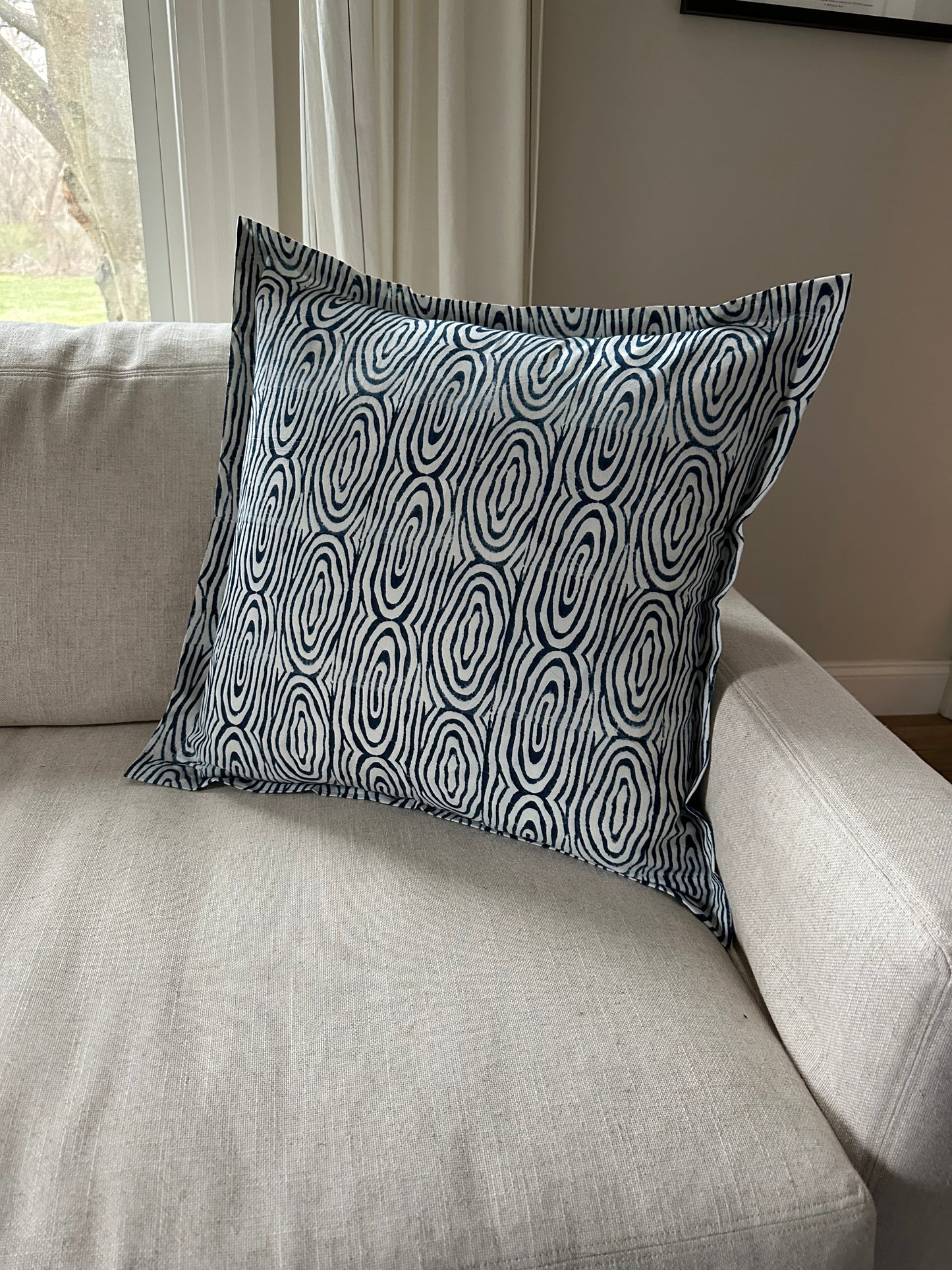 Woodgrain Deco Pillow with Flange
