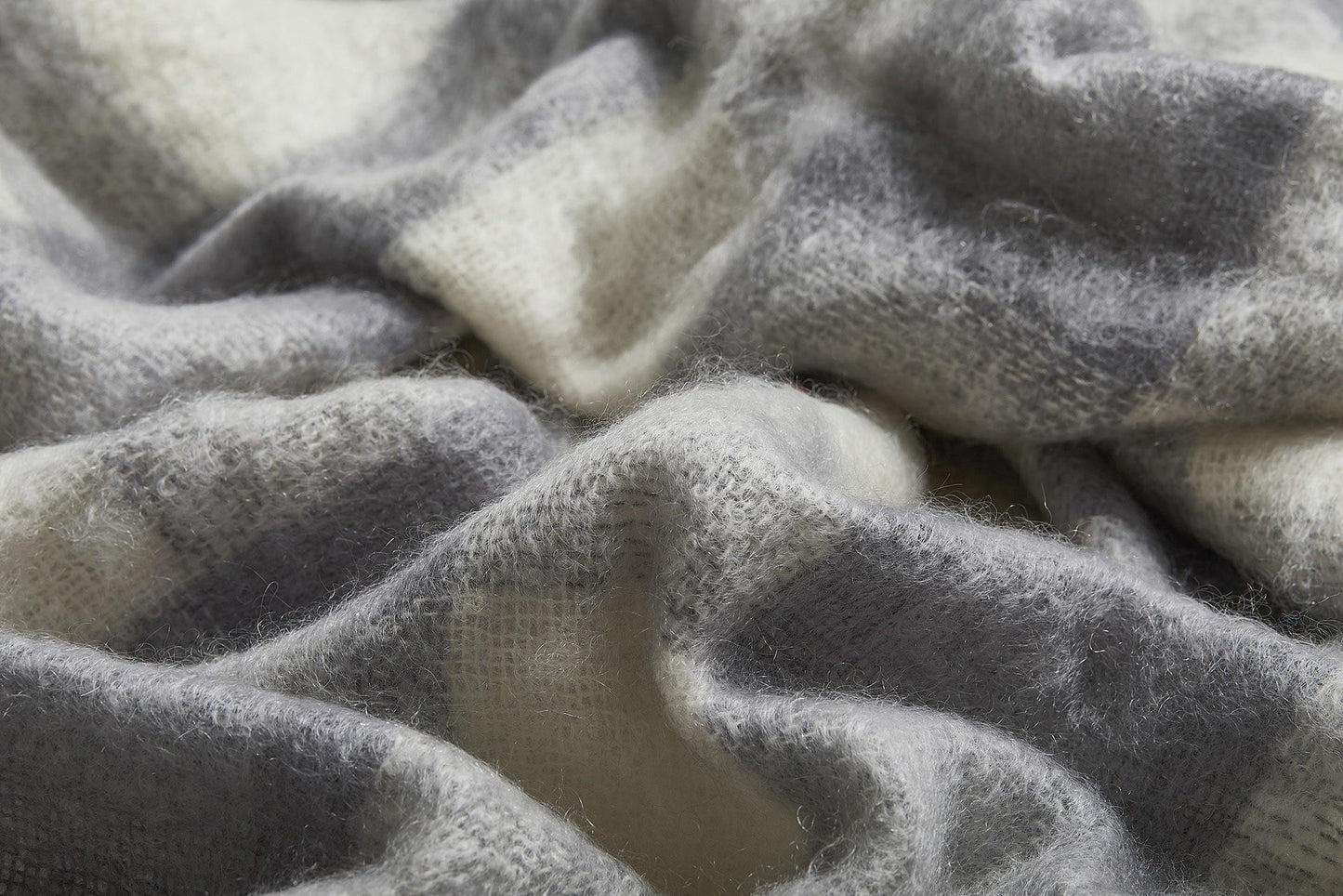 Drumin Mohair Throw
