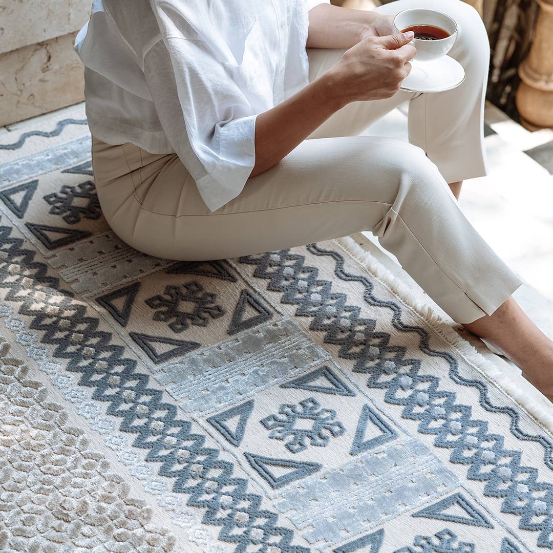 Lattice Pendant hand-knotted carpet