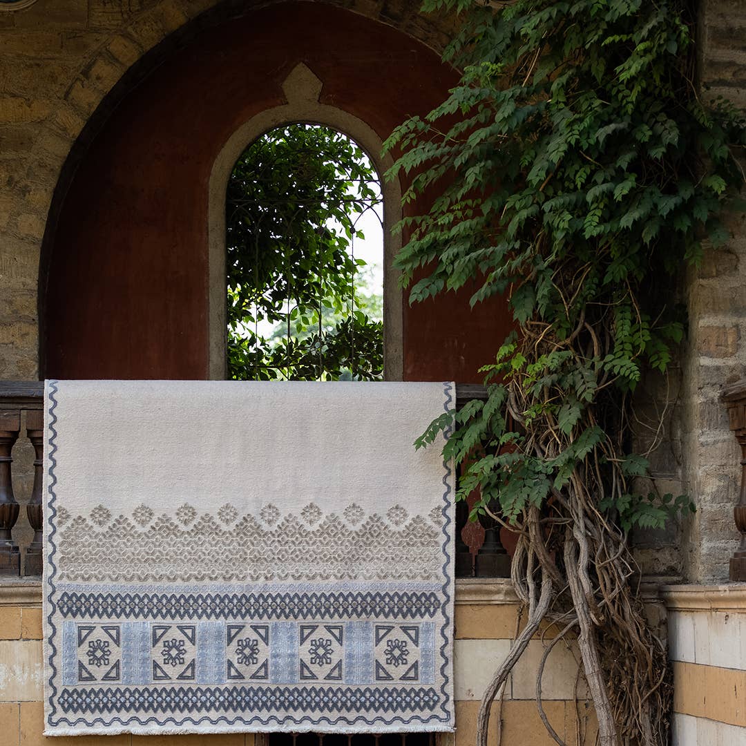 Lattice Pendant hand-knotted carpet