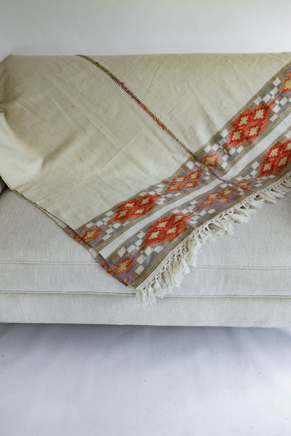 Everest Throw