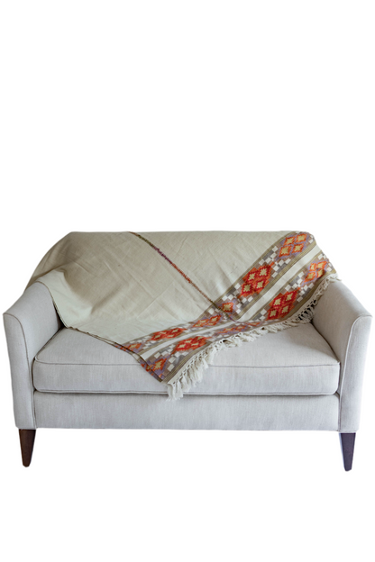 Everest Throw