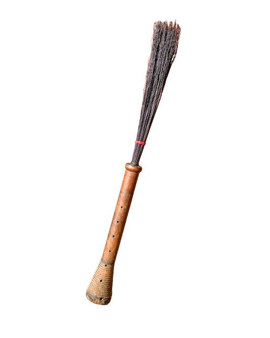 Big Bobbin Cobweb Broom