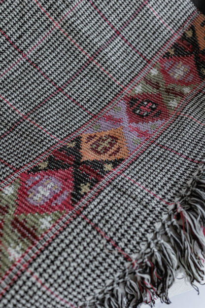 Houndstooth Throw