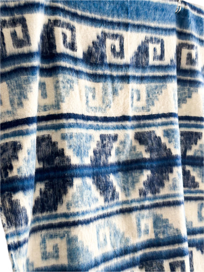 Greco Momo Blanket