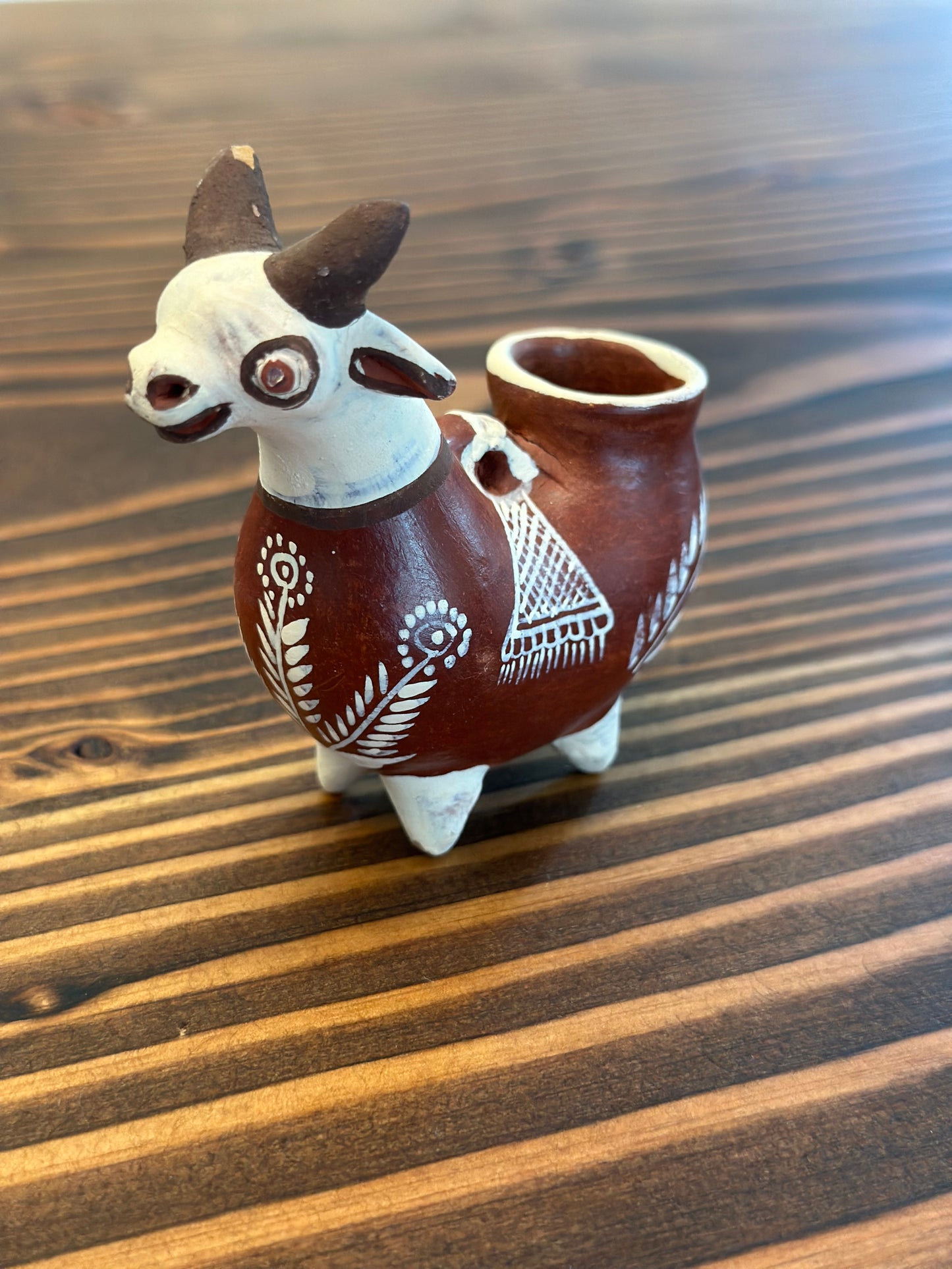 Quinua Peruvian Llama Bud Vase