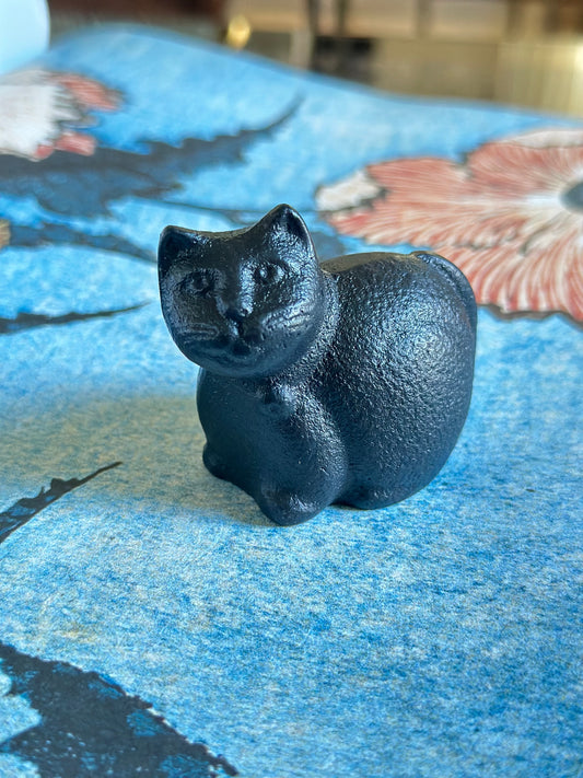 Thinking Cat Paperweight