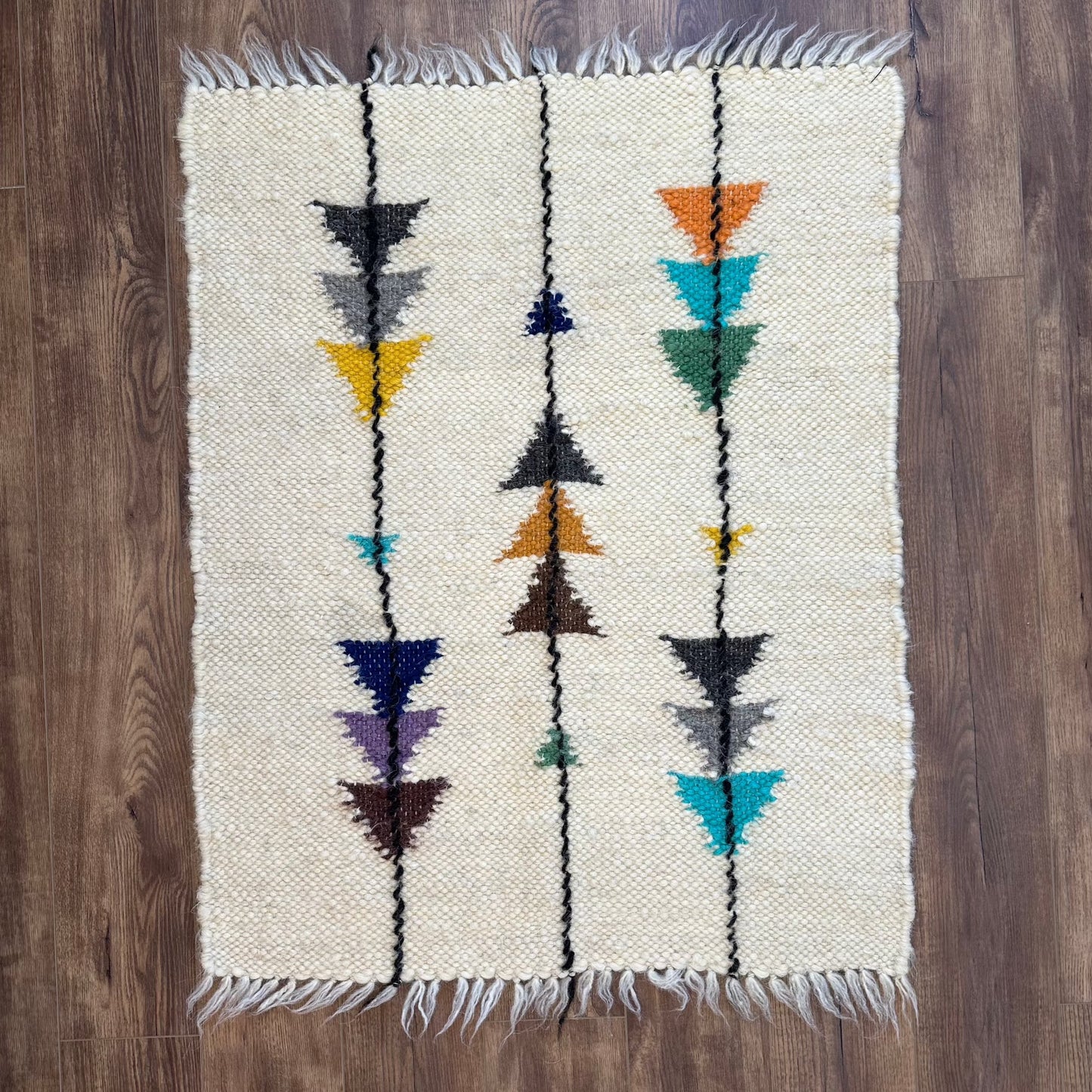 Running Arrows Rug