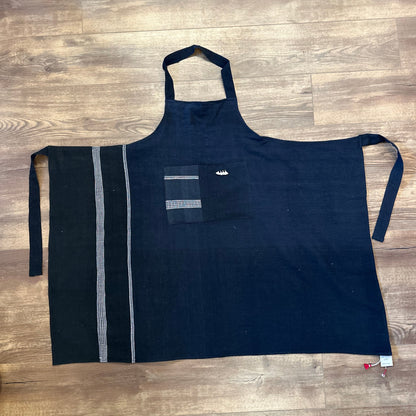 Injiri Rebari Apron