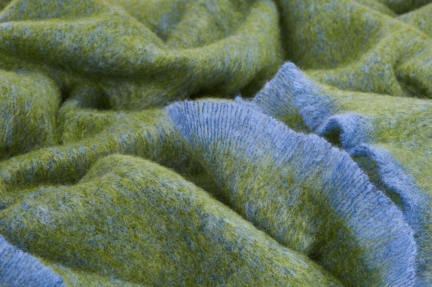 Clash Mohair Throw